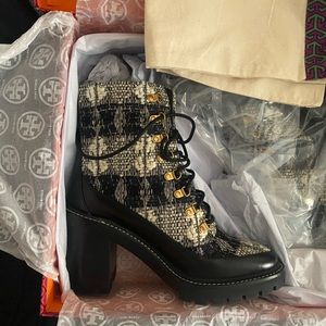 Brand new never worn Tory Burch Miller bottie